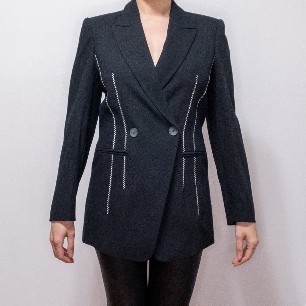 Laurel Double-Breasted Women's Blazer with Contrast Stitching